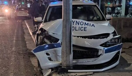 Larnaka’da görev başındaki polis, kalp krizi nedeniyle hayatını kaybetti