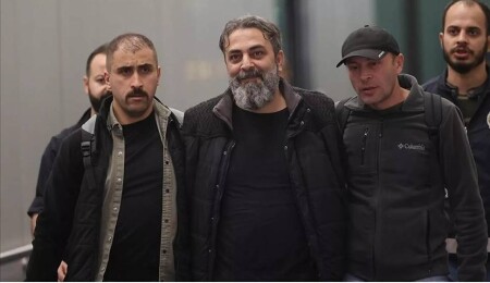 Kırmızı bültenle aranırken Arnavutluk'ta yakalanan Salih Akkurt Türkiye'ye getirildi