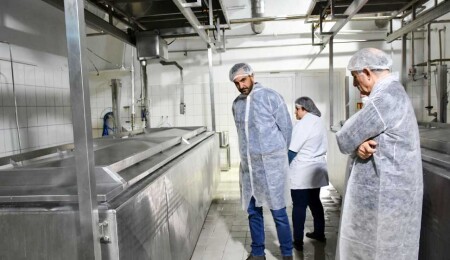 KOOP-SÜT 2018’de, yalnızca bir dönemde “2 milyon TL’nin üzerinde” izaz ikram yemiş!