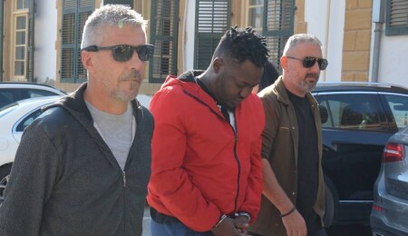 Cezaevinde bulunan bir şahsa uyuşturucu madde verdiği de tespit edildi, cezaevine gönderildi