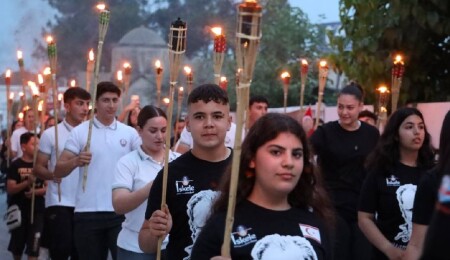 İskele Belediyesi, Fener Alayı düzenledi