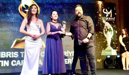 Kıbrıs Postası awarded "best newspaper" at 3rd Golden Caretta Life and Tourism Awards