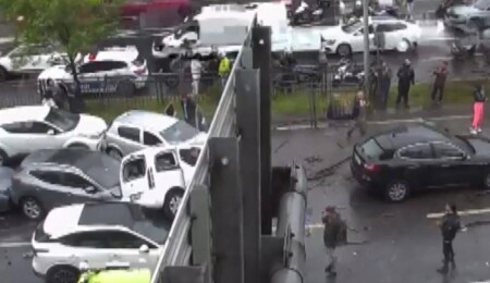 İstanbul'da 7 araç birbirine girdi, 8 kişi yaralandı