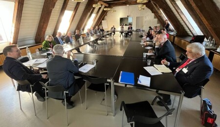 Kıbrıslı Türk ve Rum siyasiler İsviçre’de bir araya geldi