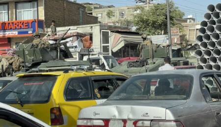 Taliban Kabil'de Cumhurbaşkanlığı Sarayı'na girdi