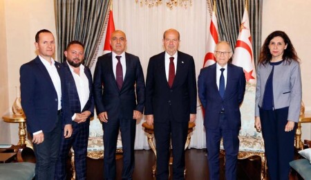 Tatar, PDO Sertifikası alan ilk Kıbrıslı Türk hellim üreticisi Gülgün Süt Ürünleri heyetini kabul etti