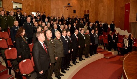 Kurucu Cumhurbaşkanı Rauf Raif Denktaş, 13. ölüm yıldönümünde Lefkoşa AKM'de anıldı