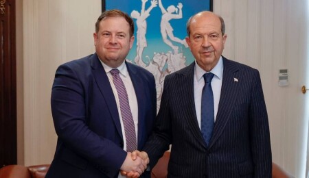 Ersin Tatar, İngiltere’nin Avrupa ve Kuzey Amerika’dan Sorumlu Bakanı'nı kabul etti