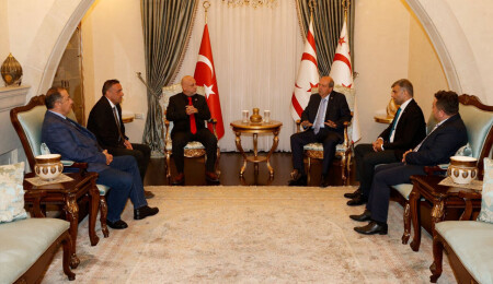 Cumhurbaşkanı Tatar, İŞAD heyetini kabul etti