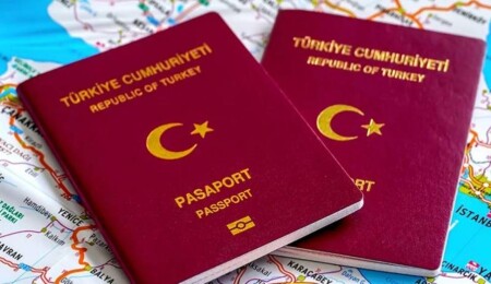 Karadağ'dan sürpriz karar; Türk vatandaşları için vize serbestisi kaldırılıyor!