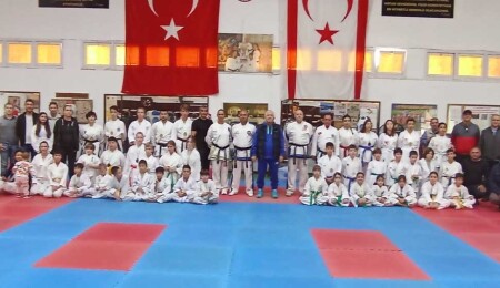 Tekvandocular, Orhan Arıklı anısına yarıştılar