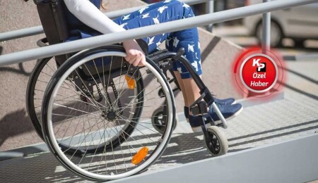 Engelli vatandaşlar, devlet dairelerinde “rampa” savaşı veriyor!