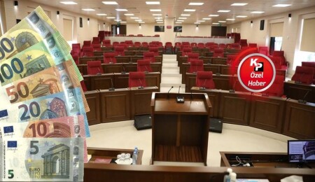 ‘Yüce Meclis’te koltuklar boş, cepler dolu, maaşlar dolgun