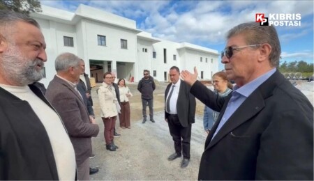 Üstel’den Güzelyurt Hastanesi’nde sert müdahale: Bu halk kandırılamaz!