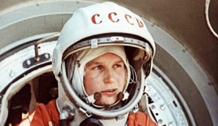 Uzaya çıkan ilk kadın olmuştu: Sovyet kozmonot Tereşkova'ya Gagarin Nişanı verildi