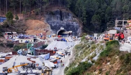 Hindistan’da 16 gündür tünelde mahsur kalan 41 işçi için umut doğdu