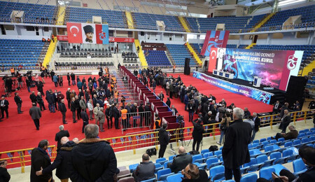 Trabzonspor olağanüstü genel kurulunda oy verme işlemi başladı