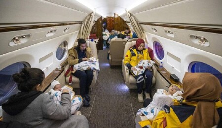 Depremzede 16 bebek Kahramanmaraş'tan Ankara'ya getirildi