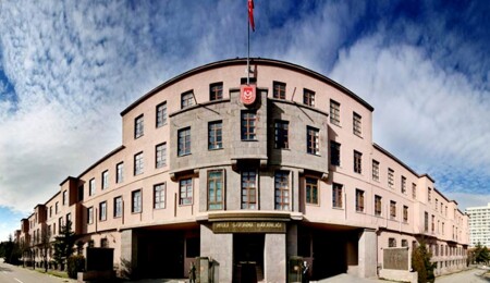 Turkish MoD: Iranian Missile Targeting Turkish Airspace Neutralized by NATO Defenses