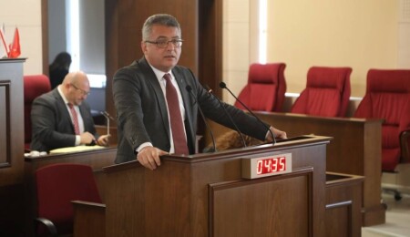 Erhürman: Düşünce özgürlüğü bu halkın karakterinin bir parçasıdır, müdahale ederek bunu bozamazsınız