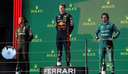 F1 Avustralya Grand Prix'sini Verstappen kazandı