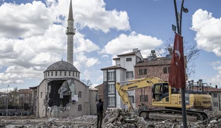 Hollanda, deprem bölgelerinin yeniden inşasına katkı yapmak istiyor