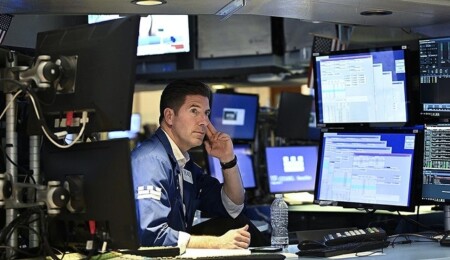 New York borsası düşüşle açıldı