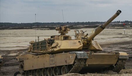 Zelenskiy, ABD'nin M1 Abrams tanklarını teslim aldıklarını duyurdu