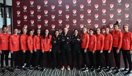 A Milli Kadın Futbol Takımı'nda hedef 6'da 6