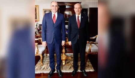 Cumhurbaşkanı Tatar, yatırım danışmanı Özinal’ı kabul etti: Ülkede huzur ve güven olması dış yatırımcılar için önemli
