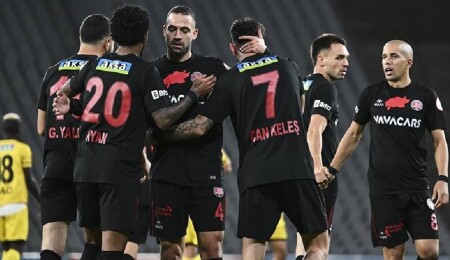Fatih Karagümrük evinde İstanbulspor'u mağlup etti