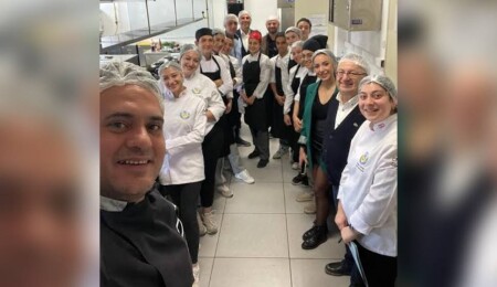 DAÜ Turizm Fakültesi ISO 22000:2018 Gıda Güvenliği Yönetim Sistemi Belgesi ile gıda güvenliğini tescilledi