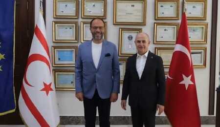 Hasan Sadıkoğlu: Kardeş şehirlerimiz vizyonumuzun gelişmesine katkı sağlıyor