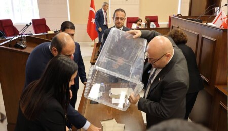 Meclis Başkanı Adayı Ziya Öztürkler, 2’nci turda da seçilemedi