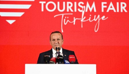 Fikri Ataoğlu: Turizmde çok iyiyiz, her şeyin üstesinden geliriz