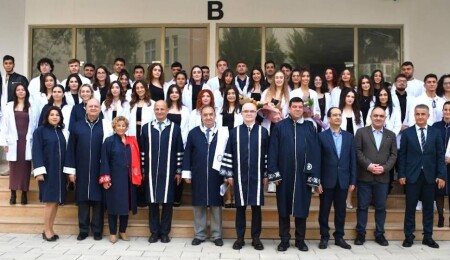 DAÜ Diş Hekimliği Fakültesi beyaz önlük giydirme töreni gerçekleştirdi