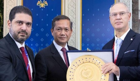 Hasipoğlu ve Savaşan Uluslararası Asya Siyasi Partiler Konferansı’na katıldı