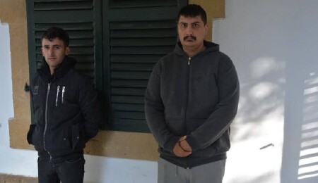 Kişisel bakım ürünü çalan iki zanlı teminata bağlandı