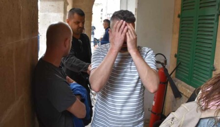 Uyuşturucuyla yakalanan ve kaçak olduğu tespit edilen zanlıya ek tutukluluk