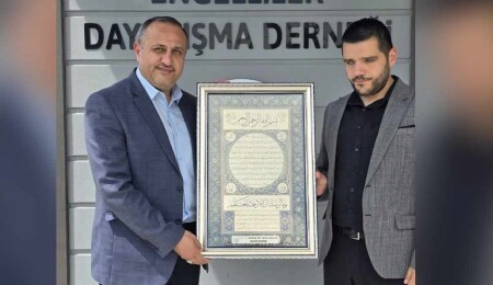 Din İşleri Başkanı Hakan Moral, Engelliler Dayanışma Derneği'ne ziyaret gerçekleştirdi