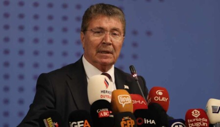 Ünal Üstel: Kıbrıs Türk halkı 1950'lerden beri varoluş mücadelesi veriyor