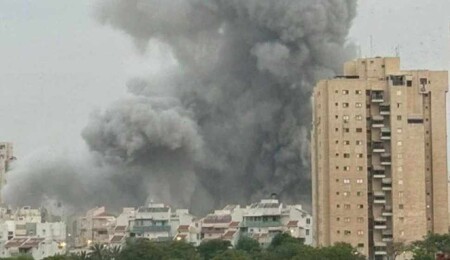 İran'dan yeni saldırı dalgası: Apartman bloğu vuruldu, ölüler var