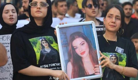 İstanbul'da valiz içerisinde cansız bedeni bulunan Ayşe Tokyaz için adalet yürüyüşü yapıldı