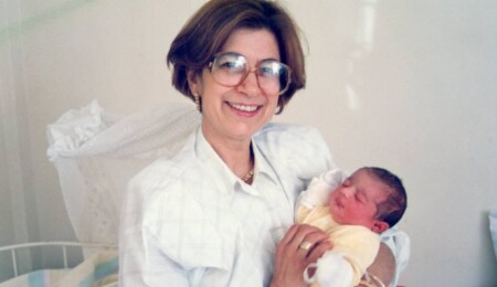 Üç neslin doktoru Tomris Mahirel: 42 yıl askeri disiplinle çalıştıktan sonra görevi gençlere bıraktım