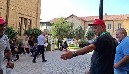 Koop-Sen'in süresiz grevi altıncı gününde: Bakanlık önünde eylem devam etti