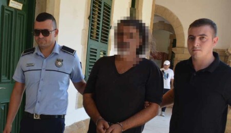 16 yaşından küçük öz oğlunu taciz etmekle itham edildi: Zanlı suçlamaları kabul etmedi