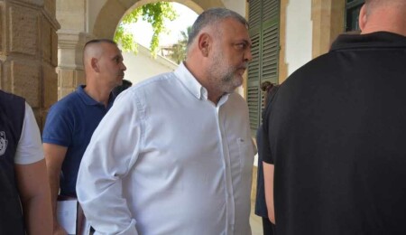 Karşılıksız çeklerle itham edilen Erdinç Küçükuncular teminata bağlandı