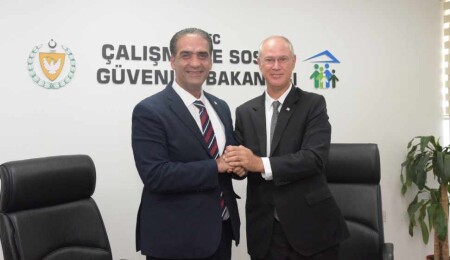 Gardiyanoğlu bakanlık görevini Hasipoğlu’na devretti: Görevi dostuma devretmenin mutluluğu içerisindeyim