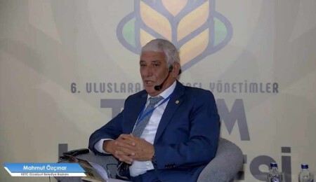 Özçınar, Türkiye’de tarım konulu panele katıldı: Suyun her damlası değerlendirilmeli