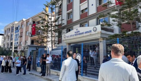 İzmir'de 2 polisin şehit olduğu silahlı saldırı soruşturmasında gözaltı sayısı 27'ye yükseldi